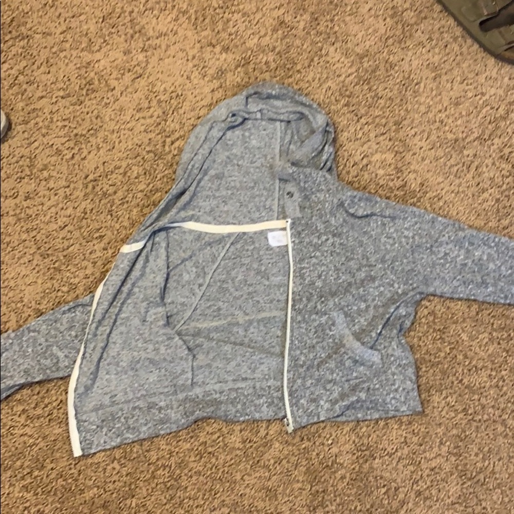 urban outfitters cropped zip up